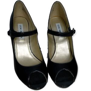 Steve Madden peep toe patent leather heels, size 7.5
